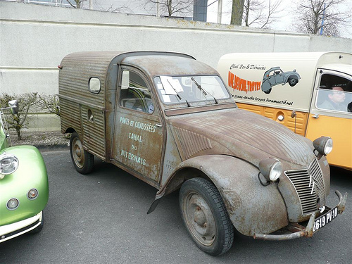 2 CV AZU Ponts et chaussées.jpg