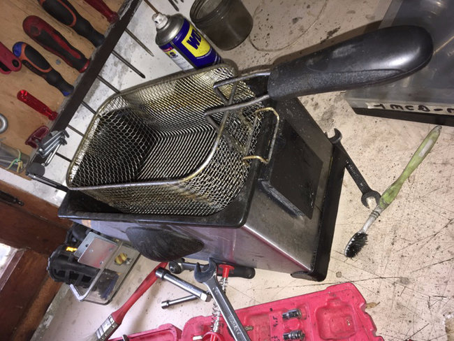 outil qui tue.JPG (501.6 Kio) Vu 10546 fois vive le recyclage !