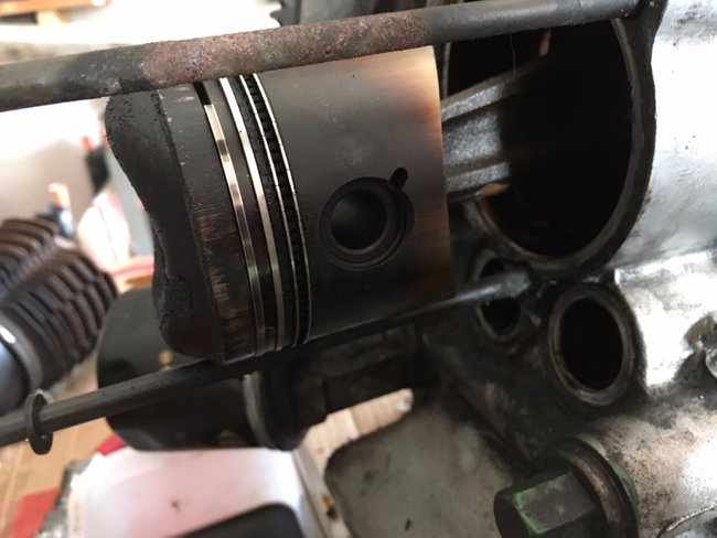 piston droit profil.JPG (305.66 Kio) Vu 10312 fois Piston droit profil