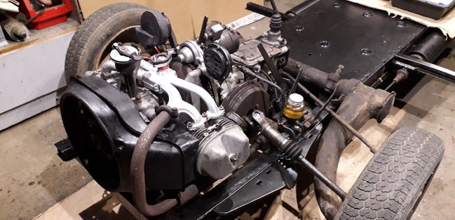 2cv_20181210_Reno Moteur Chassis_210.jpg