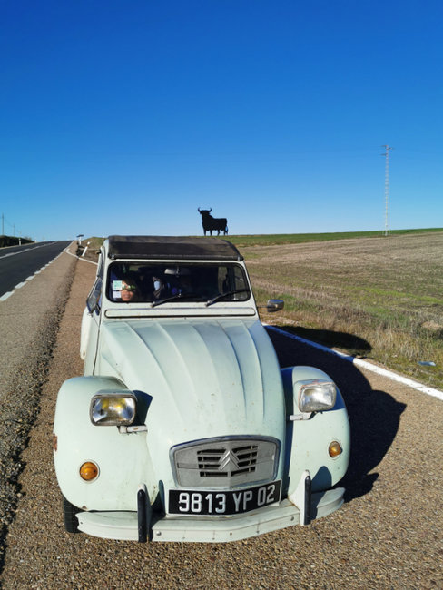 2CV6 spéciale en route pour Séville