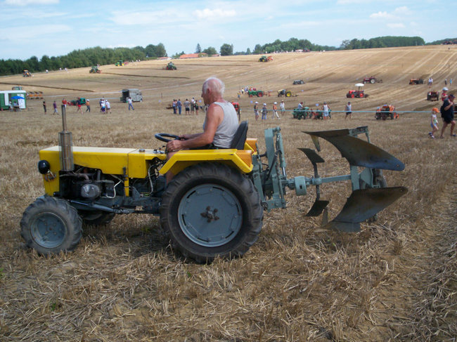 tracteur 2cv.jpg