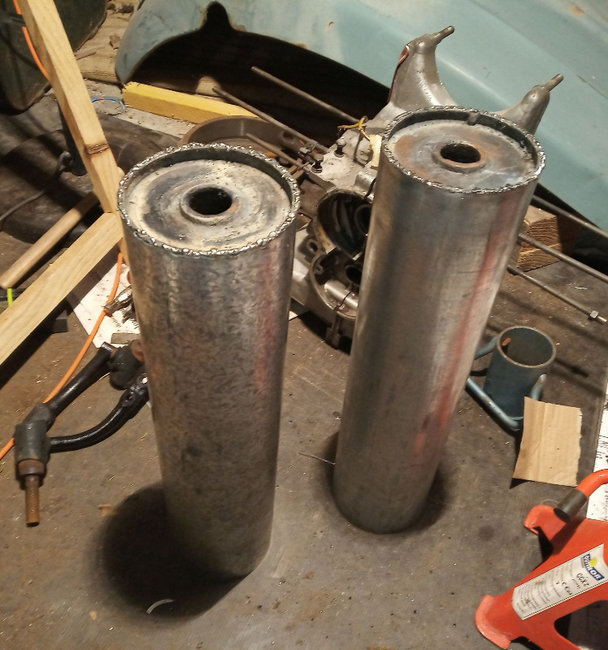 IMG_20201102_192911.jpg (568.4 Kio) Vu 6092 fois j'attaque le remontage sur les carters neufs.