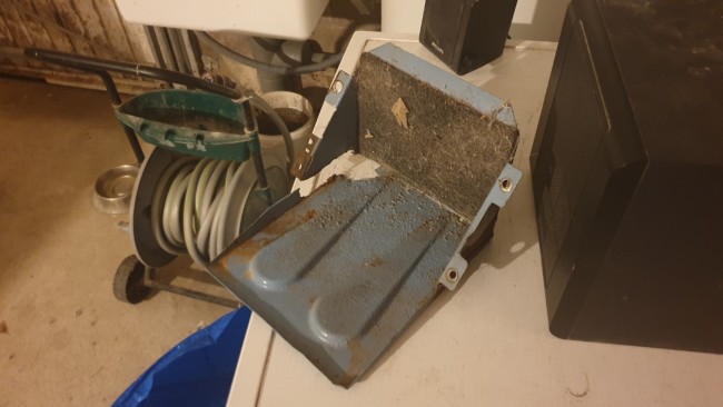 20210107_223152.jpg (249.21 Kio) Vu 5611 fois En bonne tôle et bien mangé par la rouille