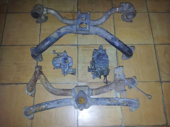 20160511_202235.jpg (163.55 Kio) Vu 9482 fois les 2 carbus et 2 pipes d'admission.