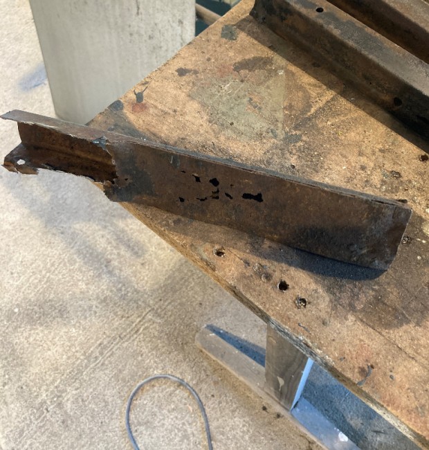 20210730_073117464_iOS (2).jpg (265.43 Kio) Vu 4670 fois Obligé de refaire les supports de caisse