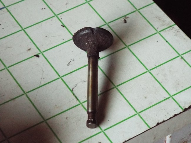 DSCF4121_R.JPG (277.19 Kio) Vu 13666 fois Belle soupape !