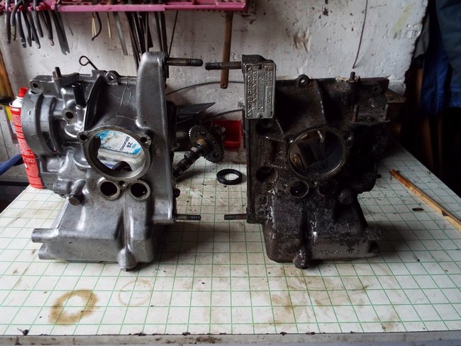 DSCF4126_R.JPG (320.85 Kio) Vu 13580 fois Les demi-carter en cours de nettoyage.