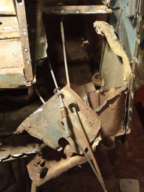 IMG_20230622_221719.jpg (148.67 Kio) Vu 6663 fois je commence doucement à la cisaille,