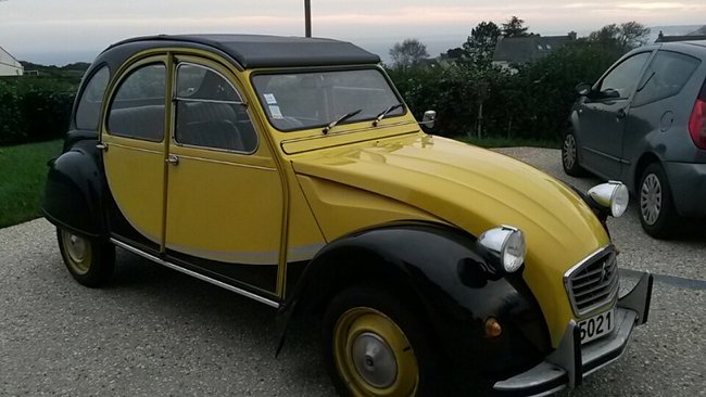 2CV Charleston Jaune et noire