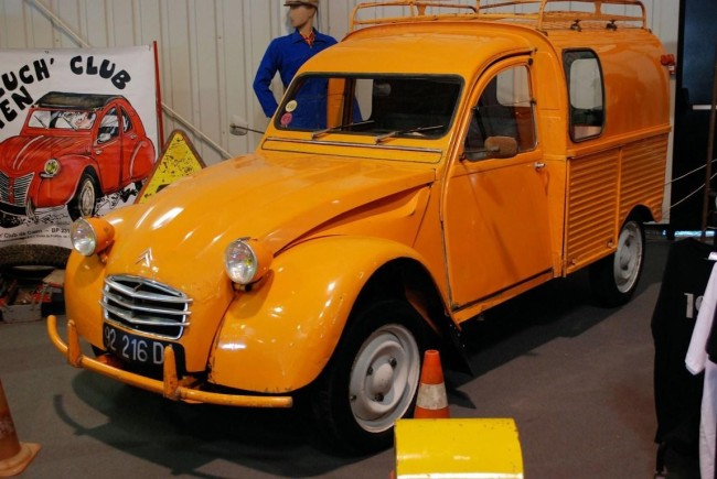 1969 2CV Fourgonnette DDE.jpg