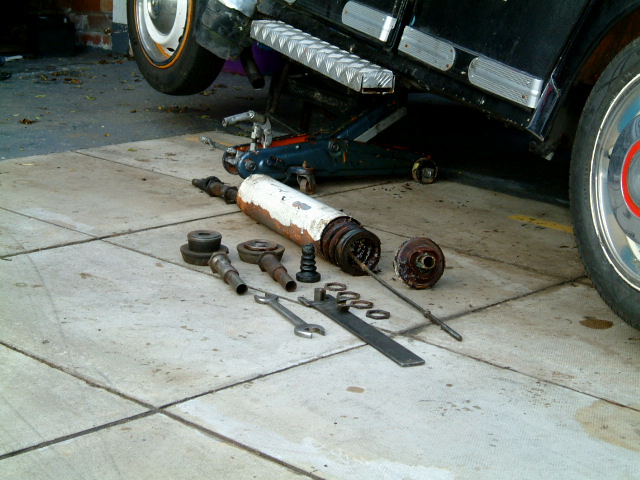 Citroen Suspension side view..JPG