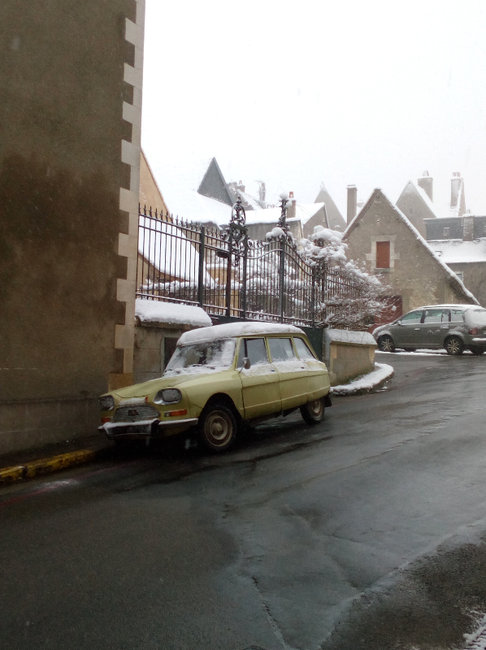 mon ami8 sous la neige