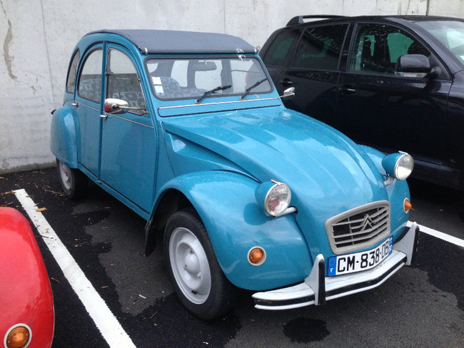 2cv bleue.jpg