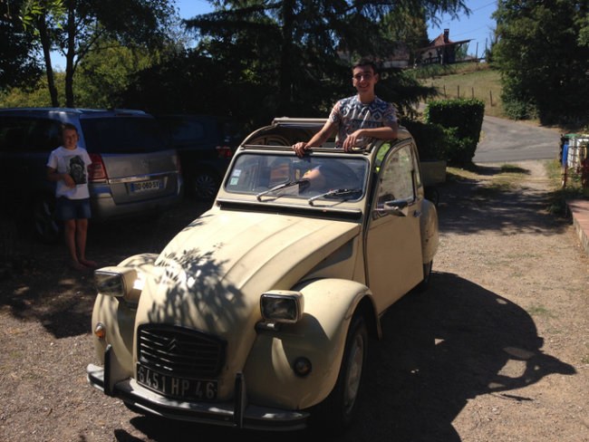 l'ancienne et son jeune pilote