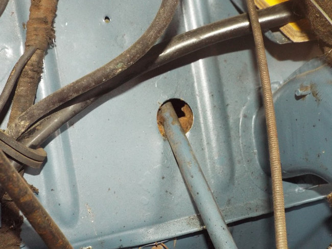 Passage frein à main_ AZL59.JPG (386.74 Kio) Vu 2934 fois AZL 1959