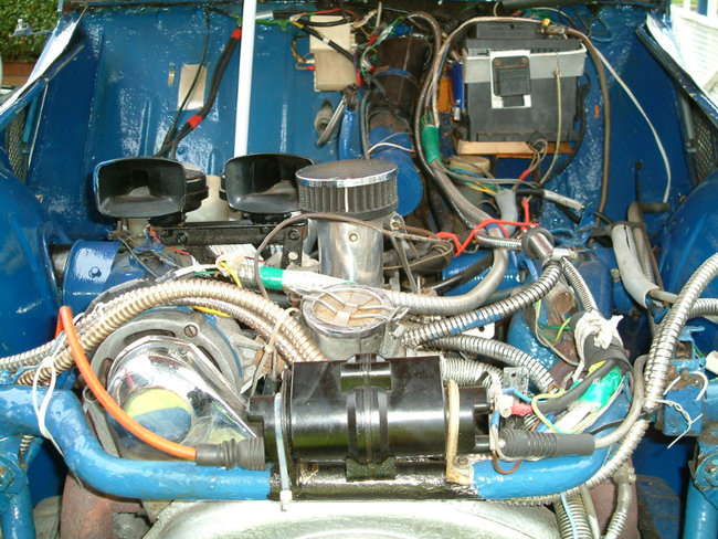 UNDER THE BONNET. 2nd pic.JPG