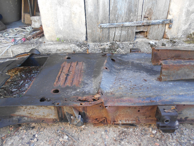châssis plier.JPG (835.89 Kio) Vu 14162 fois ancien châssis plier auniveau de la crémaillère