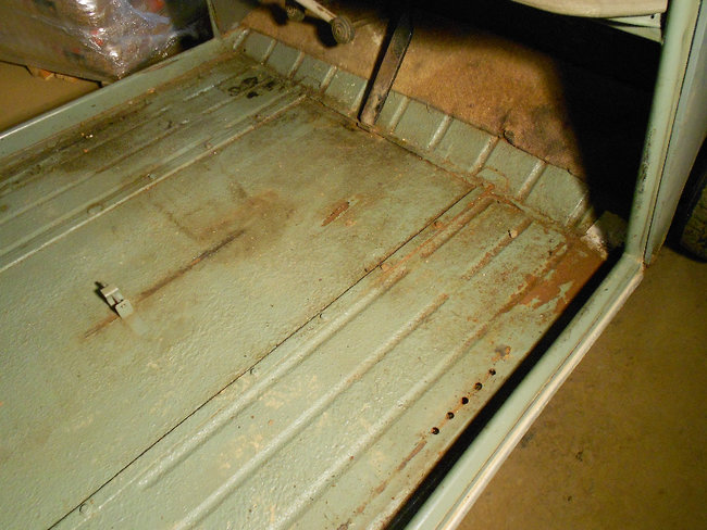 plancher avant gauche