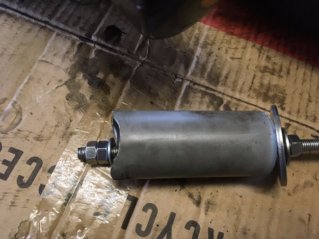 extracteur axe piston.JPG (379.15 Kio) Vu 11896 fois oh le beau bidule... !