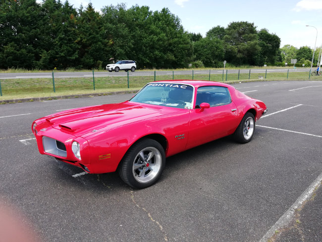 PONTIAC Firebird.jpg