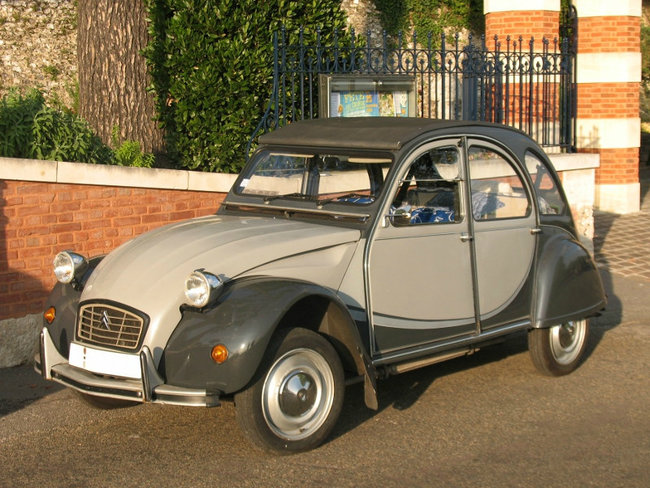 2CVGRISE.jpg (562.57 Kio) Vu 4145 fois 2CVGRISE.jpg