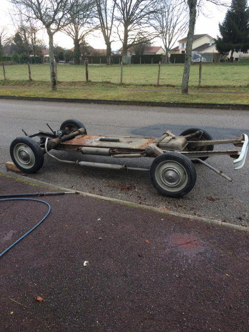 chassis avant restauration.jpg