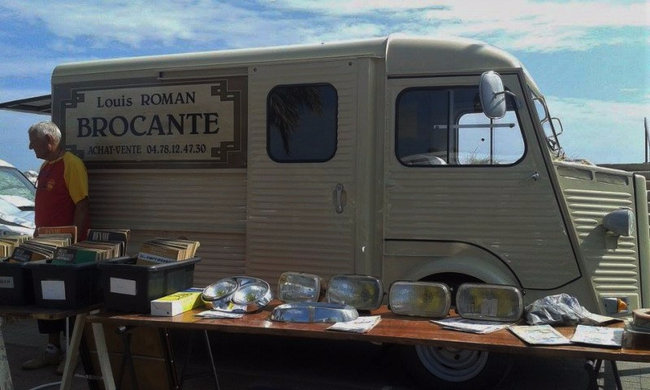 Ernest et Louis la brocante.jpg