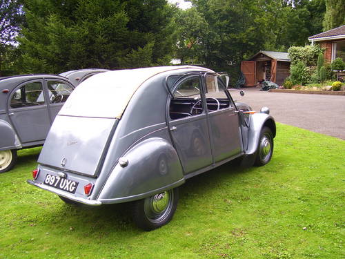 2 CV anglaise_1.jpg