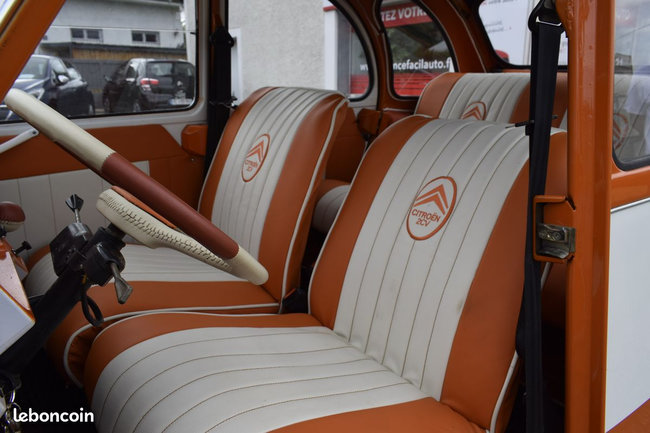 interieur2cv.jpg