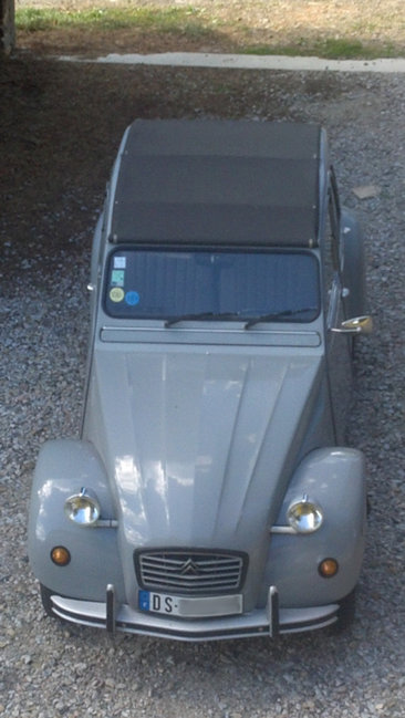 2CV_dessus.jpg
