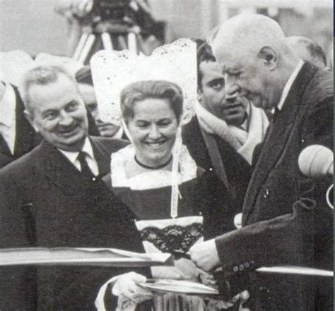 De Gaulle à Rennes la Janais inauguration.jpg