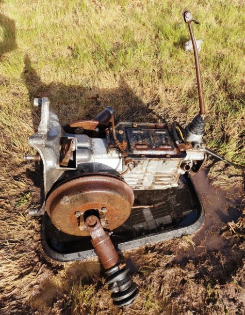 premier débarbouillage, après je sortirai les dégraissant et la brosse !