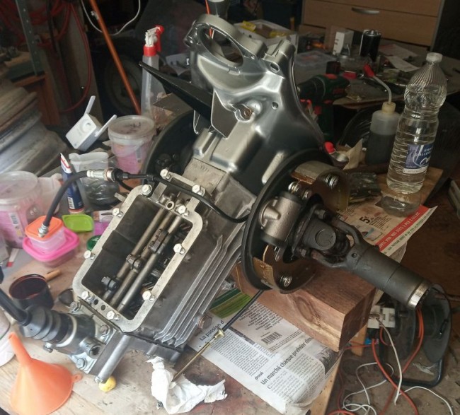 IMG_20210606_183944.jpg (177 Kio) Vu 11029 fois j'ai remis la fourchette d'embrayage aussi.
