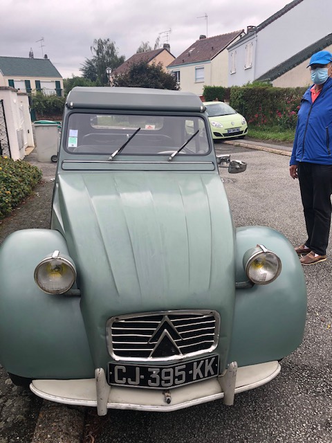 2 CV face
