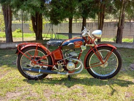monet-goyon-s17-monet-goyon-s17-motor-villiers-175cc-rouge_153502008.jpg