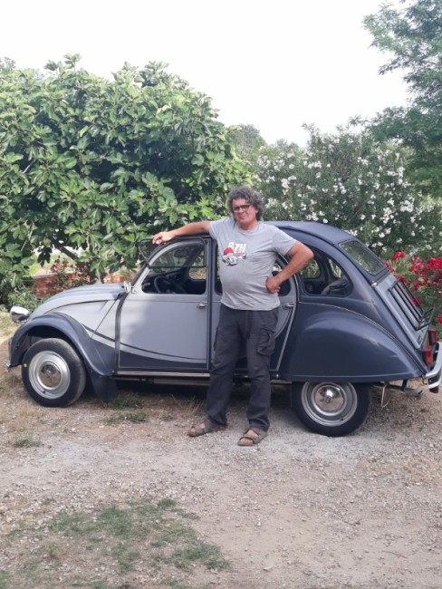 louis 2cv.jpg