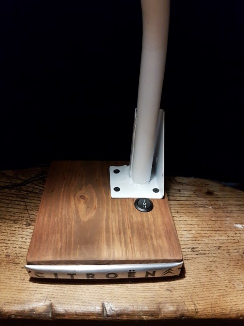 20221012_183944.jpg (129.25 Kio) Vu 3930 fois Shooting de fin 7 (détail sur le socle)