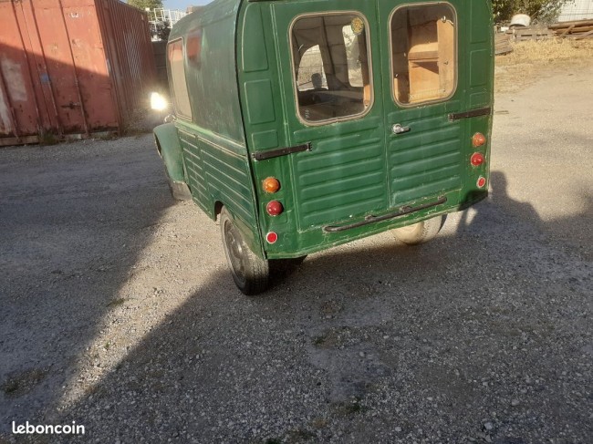 2cv camionnette2.jpg