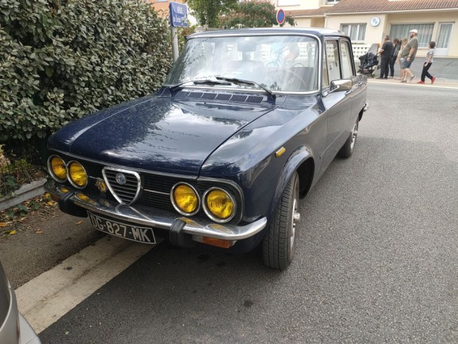 Une Alfa...