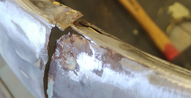 1732817245500_070731.jpg (180.47 Kio) Vu 12429 fois Déchirure sur aile