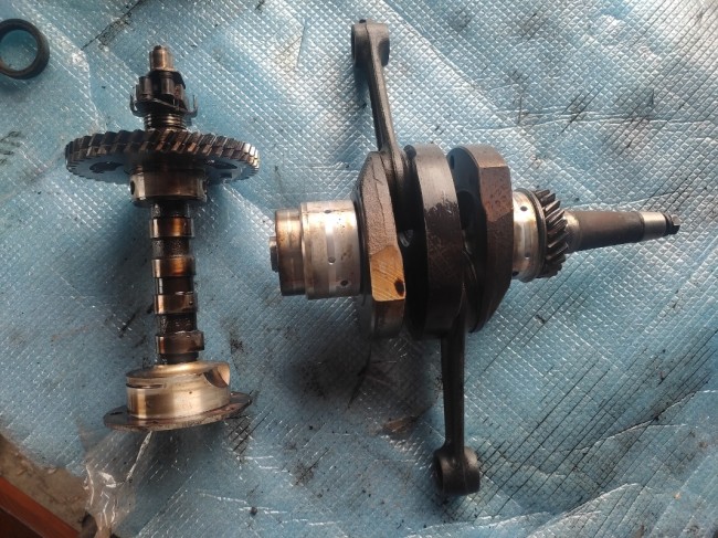 IMG_20250311_153305.jpg (364.83 Kio) Vu 6694 fois Arbre à cames vilebrequin