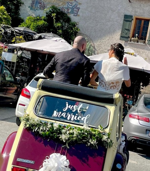 2 cv - mariage recadré.jpg