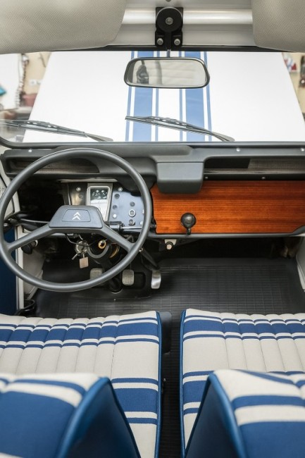 Boite a gant Acajou.jpeg