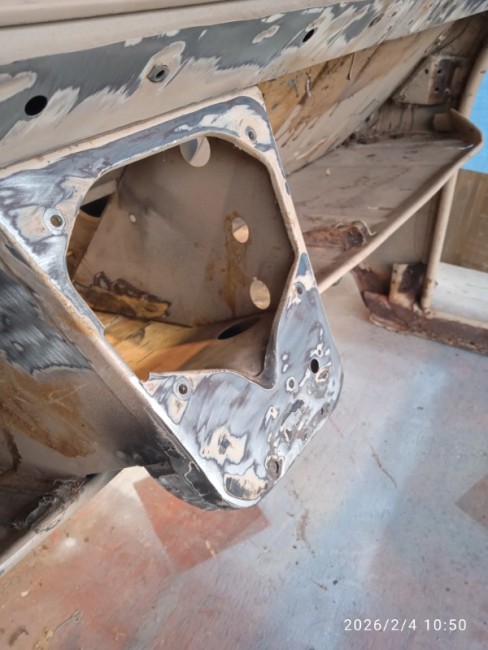 La console avait pris un coup de pelle et elle à été redressée