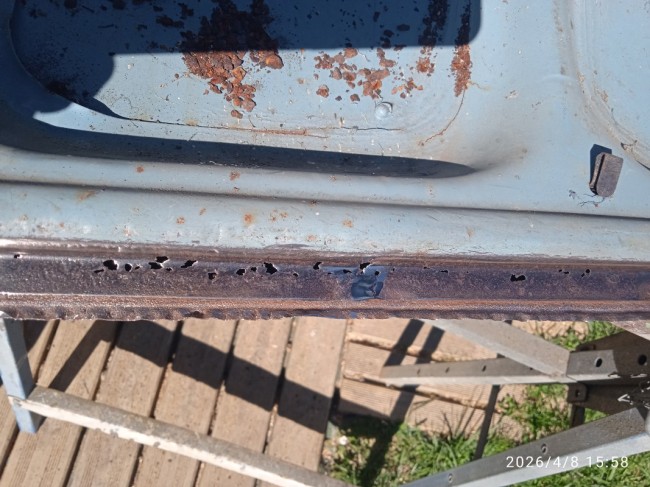 IMG_20260408_155828.jpg (247.3 Kio) Vu 218 fois Soufflet et Nettoyage à l'alcool avant application Férose