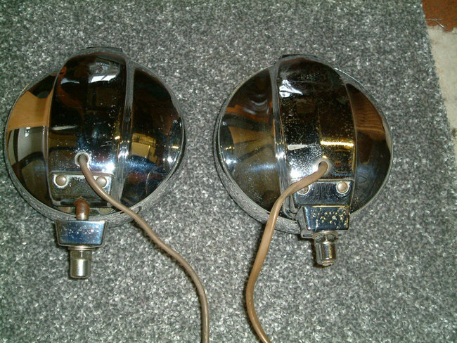 GOOD LAMPS REAR VIEW..JPG